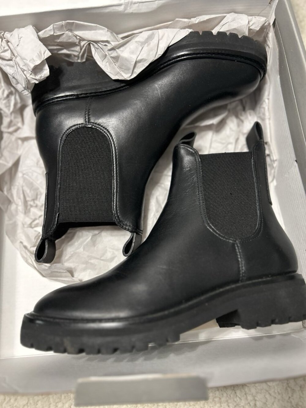 Everlane $238 The Lug Chelsea Boot Women Leather Ankle Chunky Sole Black Size 7M - Picture 7 of 14
